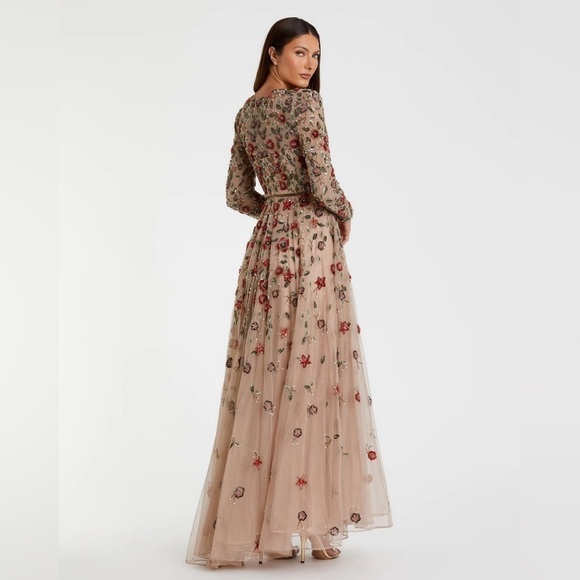 Mac Duggal 5533 NWOT Embellished High Neck Long Sleeve A Line Gown - Picture 4 of 8